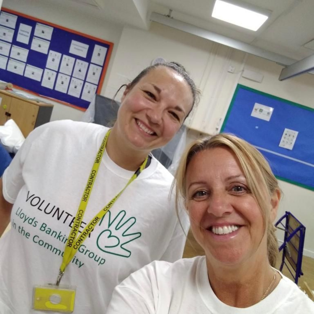 Spring Common Academy Lloyds Bank Staff Volunteer to Redecorate